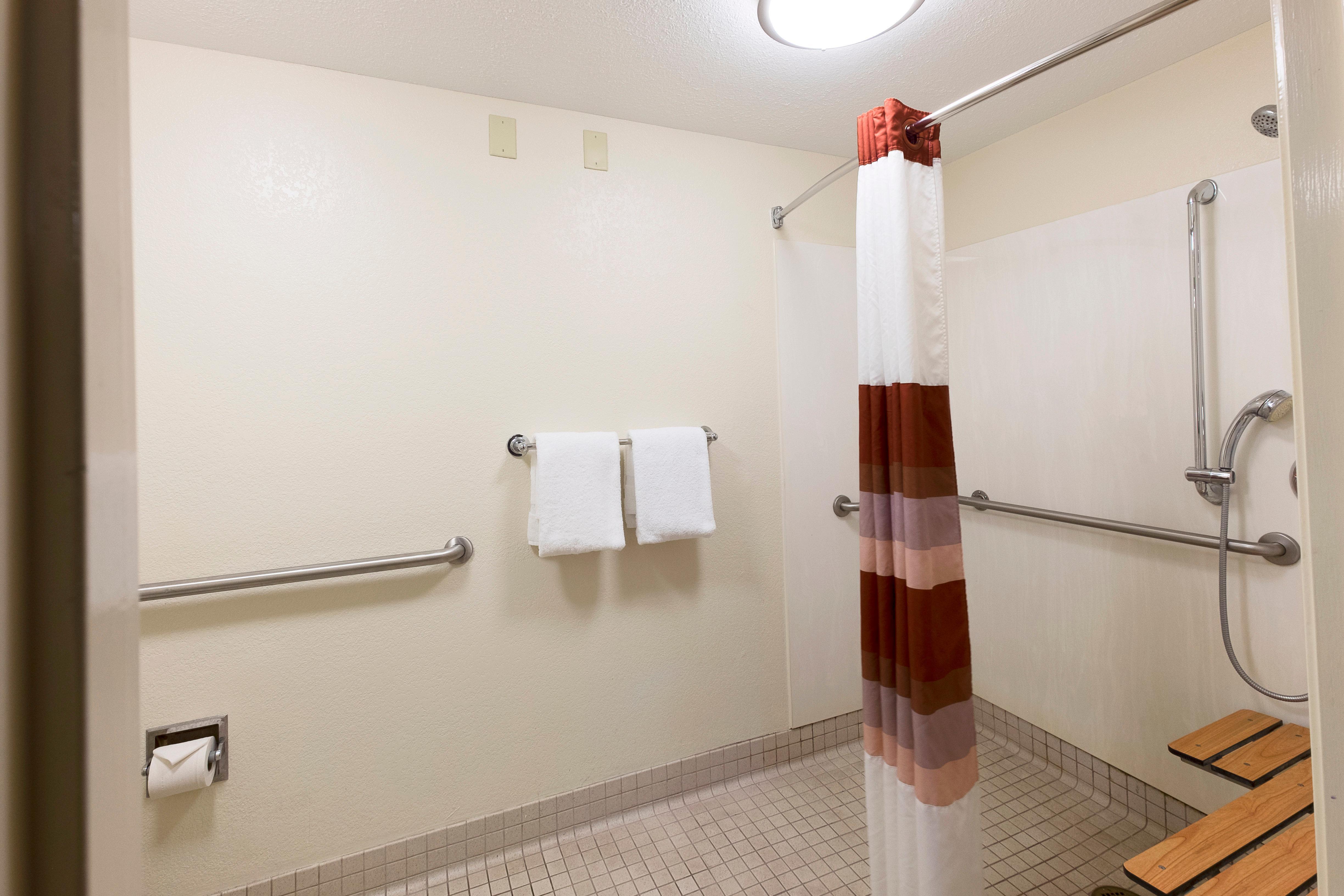 Red Roof Inn Plus+ West Спрингфийлд Екстериор снимка