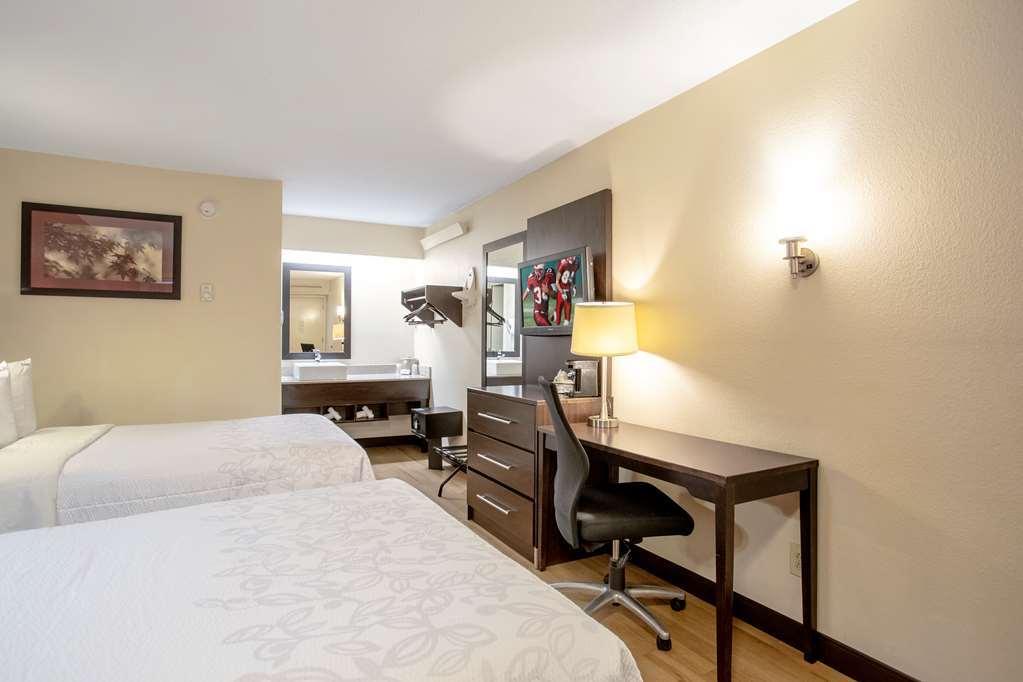 Red Roof Inn Plus+ West Спрингфийлд Стая снимка